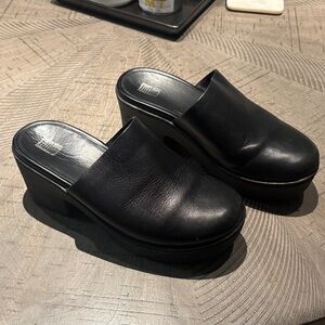 Fit Flop Black Leather Platform Mules
